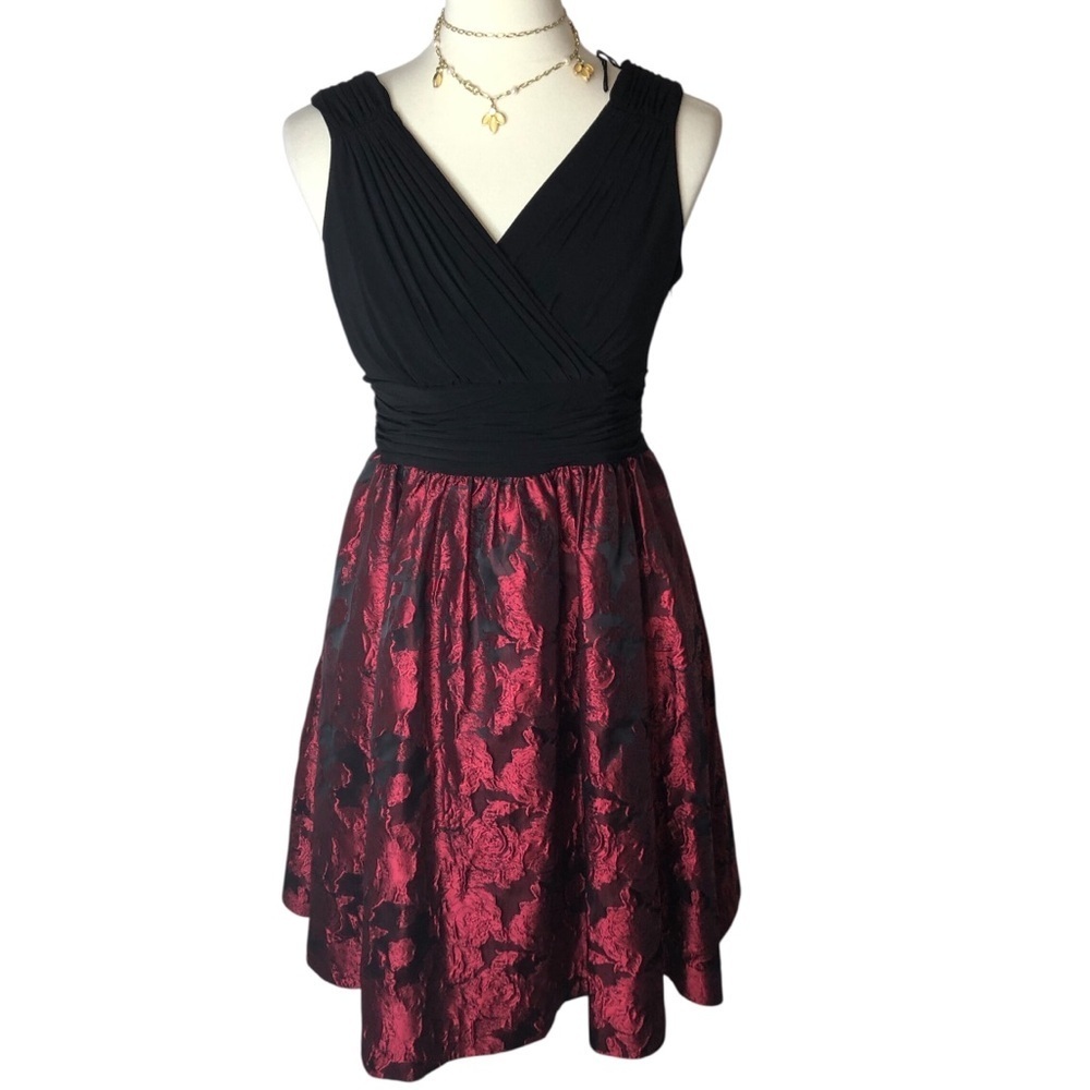 Adrianna Papell Party Pin Up Dress Jacquard Sz 8 Pockets Knee Length Black Red